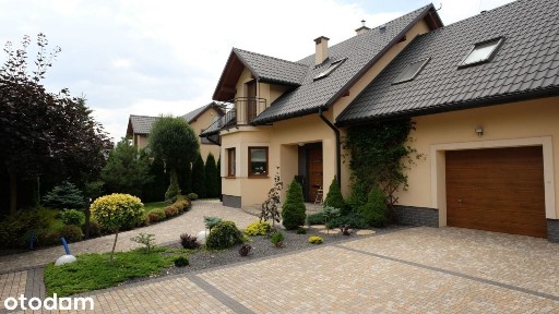 Funkcjonalny dom jednorodzinny, 170m2, 10a!