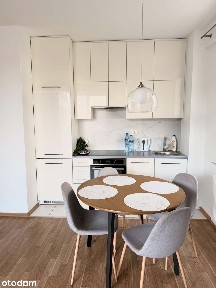 Funkcjonalne, jasne mieszkanie 43m2, blisko metra
