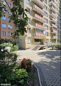 Mieszkanie z balkonem, blisko metra 1 piętro