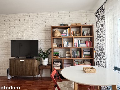 Nowe, wykończone + balkon + komórka.