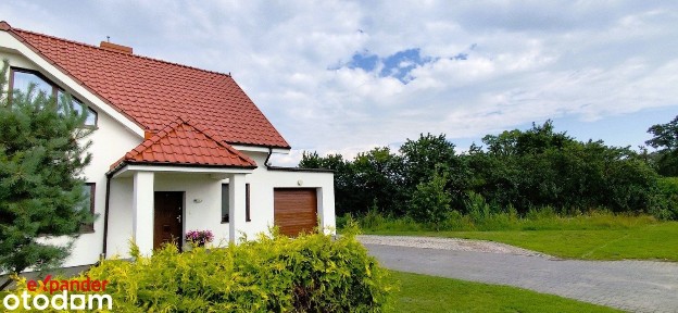 Piękny dom cztery pokoje ogród garaż do wprowadzenia fotowoltaika