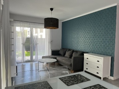 Piekne mieszkanie z ogrodkiem i garderoba 58 m