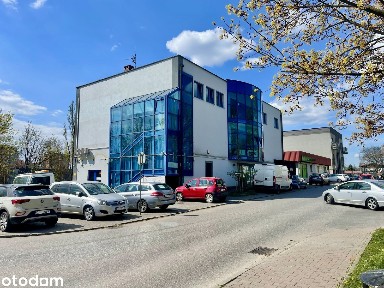 Lokale usługowe 45-810 m² w budynku z doskonałą ekspozycją