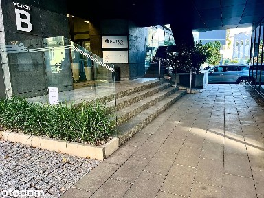 Prestiżowe biuro 98 m² z panoramicznymi oknami, Królowej Jadwigi 18.