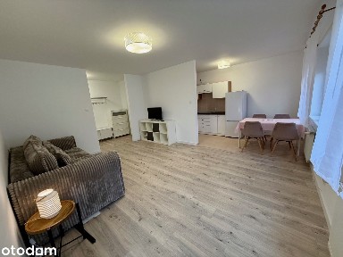 Zielone Tarasy - 2 pok. 51,12 m² po remoncie balkon 2.p blisko morza