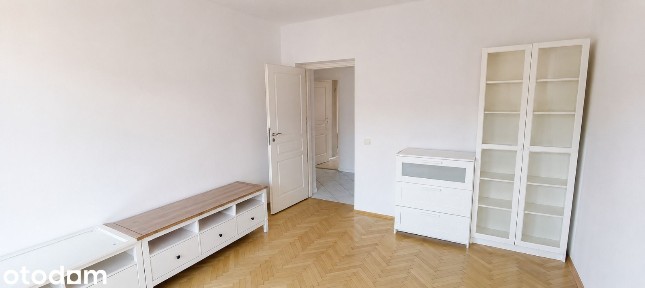 Dwustronne 3 pokoje z miej. postojowym i klimą - od właściciela