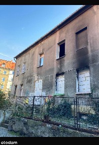 4 mieszkania w kamienicy obok granicy z Goerlitz. ul. Cienista 1.