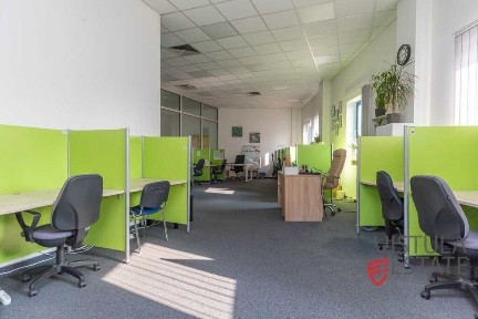 Lokal biurowy 187 m2 | dużo miejsc parkingowych