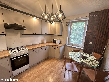 Mieszkanie 45m 2 pokoje balkon piwnica 3 piętro ul.Sienkiewicza Mielec