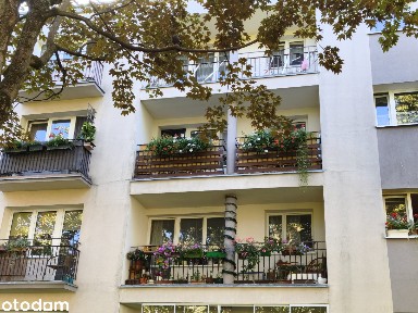 Centrum Piaseczna, piękna loggia do zamieszkania.