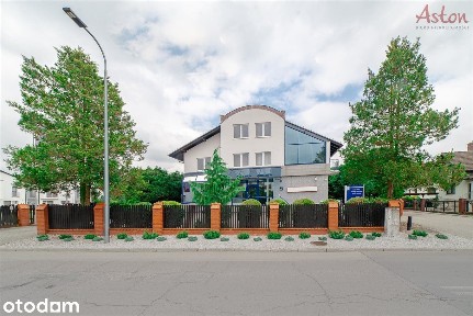 Lokal biurowo-usługowy, dużo pomieszczeń