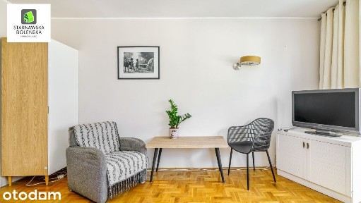 Zadbane dwa pokoje z kuchnią przy lesie