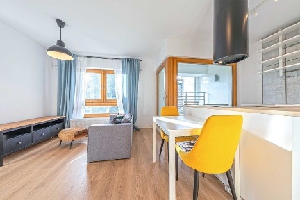 Przytulne, jasne mieszkanie z balkonem w Gdyni | ul. Żeromskiego | dostępne od 1 września | 2 pokoje | Gdynia Śródmieście