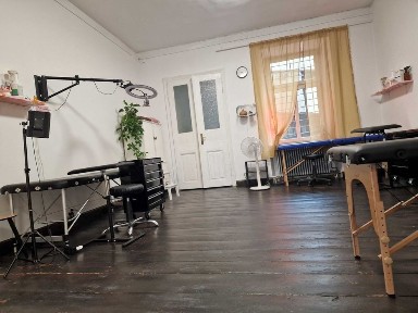 Lokal niedaleko Galerii Tęcza