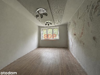 55m2 | 3 pokoje | osobna kuchnia, częściowo do remontu