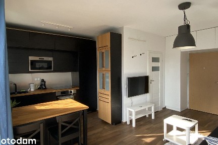 SOHO Factory - kawalerka przy SWPS z balkonem