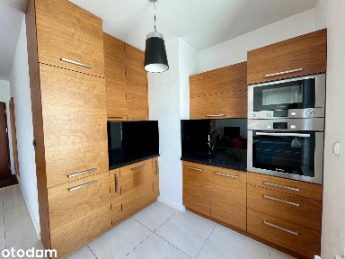 70m2/ 3 pokoje + Garaż + Komórka lokatorska/ Bez prowizji