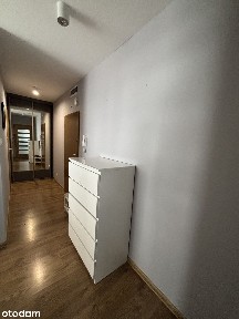 Wynajmę 2-pokojowe mieszkanie z balkonem oraz osobną kuchnią