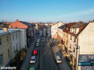 W centrum z witryną plus 3 mieszkania