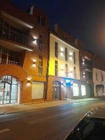 wynajmę lokal 47m ul. Warszawska parter z witryną obok żabki w, CEGIEŁKOWA KAMIENICA''