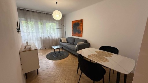 Mieszkanie dwa pokoje w centrum Dąbrowy Górniczej po kapitalnym remoncie