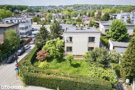 Dom kostka w Centrum miasta, pod inwestycje