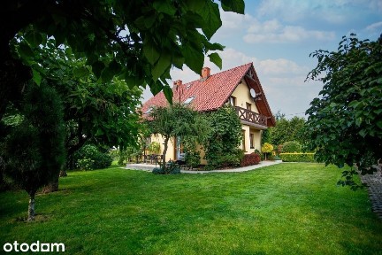 WYJĄTKOWY DOM DLA RODZINY - PRZESTRZEŃ, KOMFORT I BLISKOŚĆ NATURY