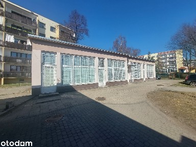 Lokal usługowy, handlowy z parkingiem. Osiedle Zawiszy