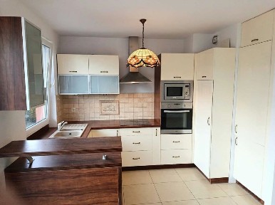 Mieszkanie 2 pokojowe na osiedlu Wiczlino Ogród /miejsce postojowe/2 komórki lokatorskie.