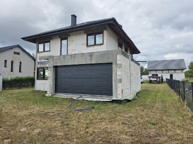 Sprzedam dom 200m² na działce 1260m² + garaż 35m² zamiana Zamienię