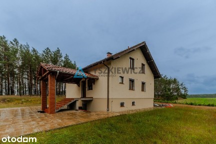Duży dom w sercu lasu z własnym stawem-Nierostowo
