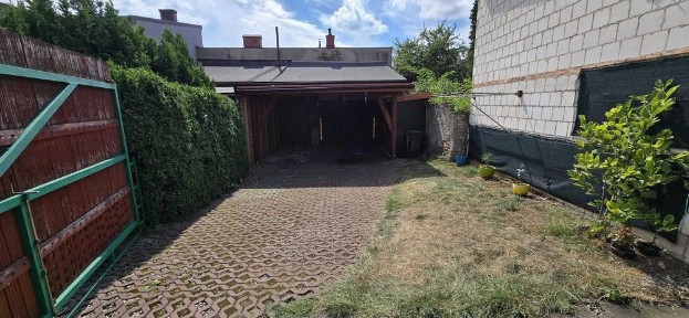 Sprzedam dom bliźniak