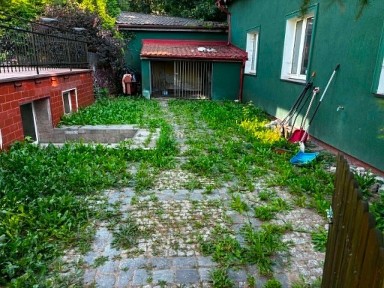 Budynek usługowy z funkcja mieszkalną| 180 m² do wynajęcia z prywatnym podwórkiem 450 m² | ul. Kaszubska, Słupsk