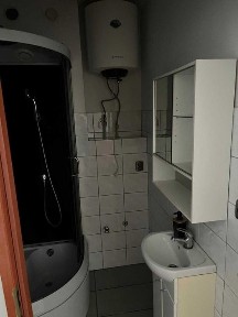 3 p.+k., 72 m2 III p. Śródmieście umowa na czas nieokreślony, niski czynsz - 29 tys. zł