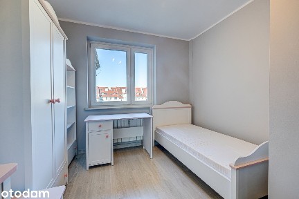 PRZESTRONNE 4 POKOJOWE MIESZKANIE Z BALKONEM SZUKA NOWEGO NAJEMCY