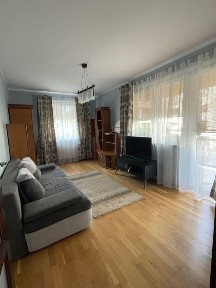 Wynajmę mieszkanie 3 pokoje lub pokoje