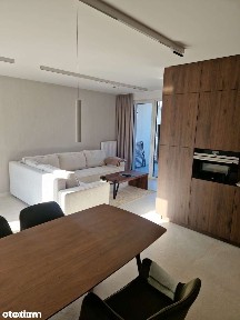 Przestronne nowo wykończone 3pokojowe mieszkanie w centrum Kołobrzegu.
