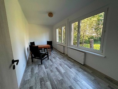 Siedziba firmy / Kancelaria / Centrum Jogi / Beauty - Dom z ogrodem, ul. Senatorska