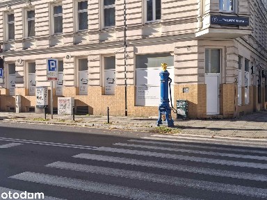 Narożny Lokal 136m2 ścisłe centrum duże witryny