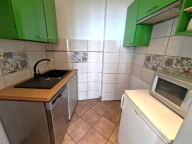 Kawalerka 30,20 m² w kamienicy | 2 piętro | piwnica | niski czynsz