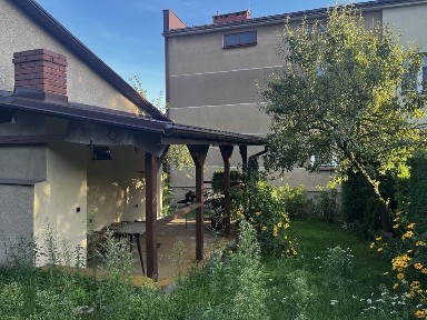 Dom w zabudowie bliźniaczej z budynkiem gospodarczym osiedle Wygoda ulica Chłopska Białystok