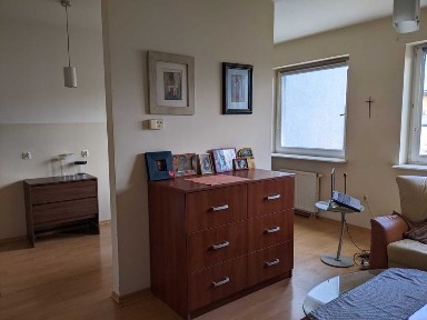 Balkon, Aleja Brzozowa, 2 duże jasne pokoje 57m
