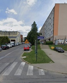 Mieszkanie na sprzedaż 2-pokojowe, parter, balkon.