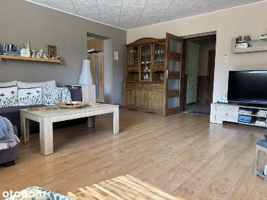 5 pokoi, 3700 m² działki i świetna lokalizacja