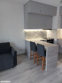 Nowe nowoczesne studio z miejscem parkingowym