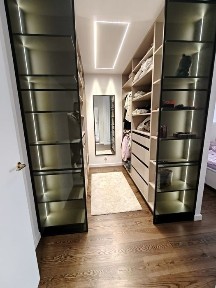 Ekskluzywny Apartament, na Woli Justowskiej 90 metrów, EMAUS GARDEN