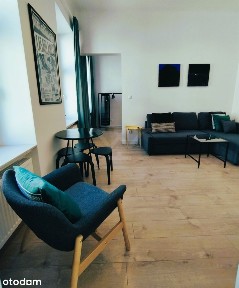 Inwestycyjne mieszkanie w kamienicy, Centrum