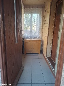 Bliźniak z garażem i piwnicą w mieście