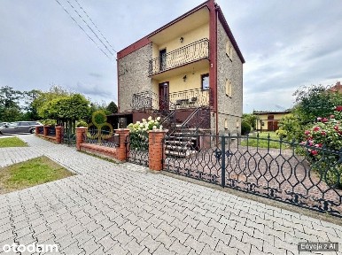Dom z zadbaną działką 786m2