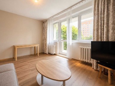 2 oddzielne pokoje z balkonem, ul. 1 maja